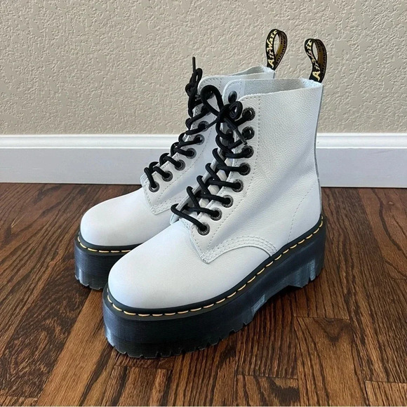 DR. MARTENS 1460 Pascal Max Optical White Platform Boots Women’s Size 6 Sold Out - Picture 8 of 15